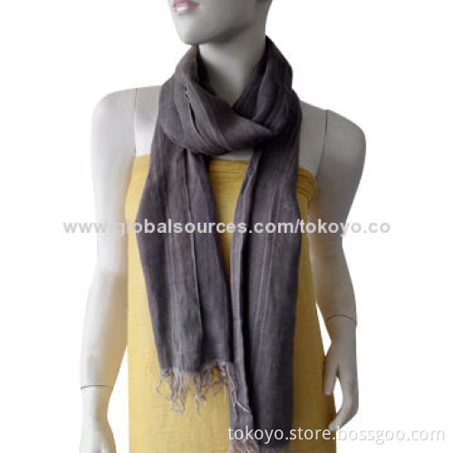 Woven scarf with grey plain dyeing, made of viscose and modal, measures 160*35cm